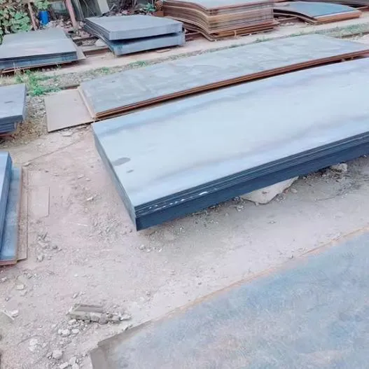 Augsta nodiluma izturīga tērauda plāksne NM 550